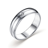 Серебряное обручальное кольцо с бриллиантом