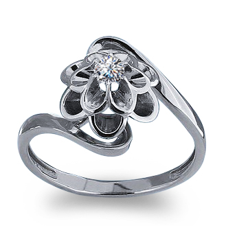 Серебряное кольцо с фианитом